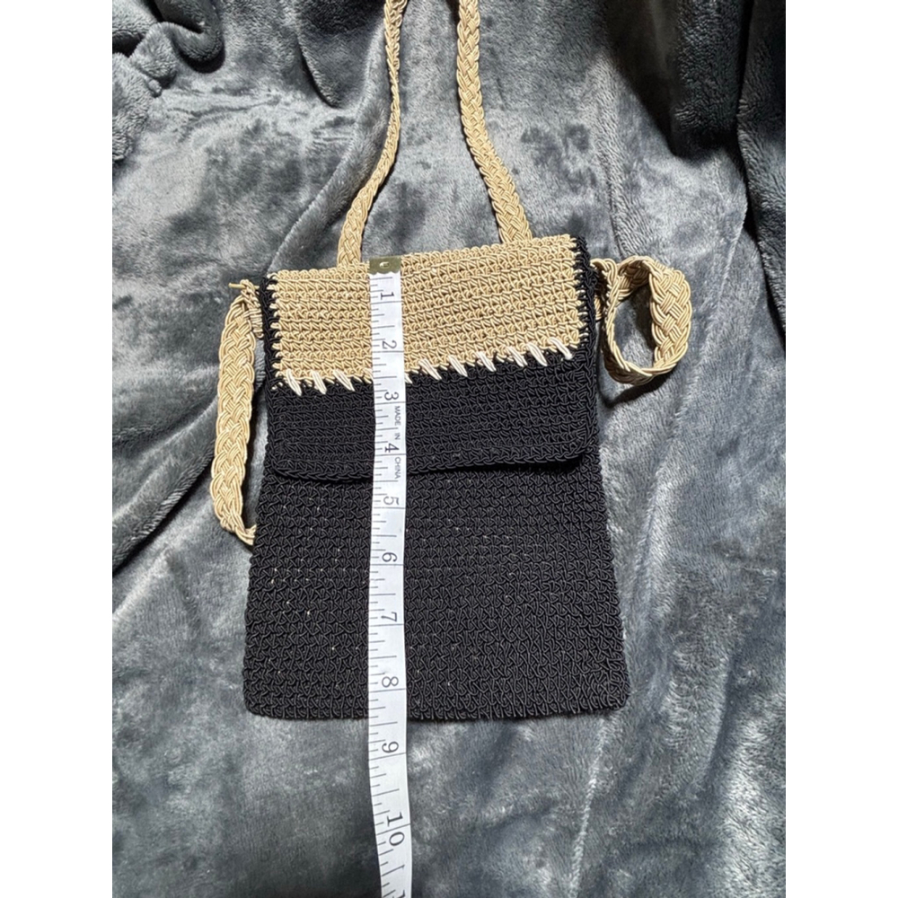 Carlo D'Santi Black and Tan Crochet North/South Crossbody 90s/Y2K Boho - Picture 9 of 10